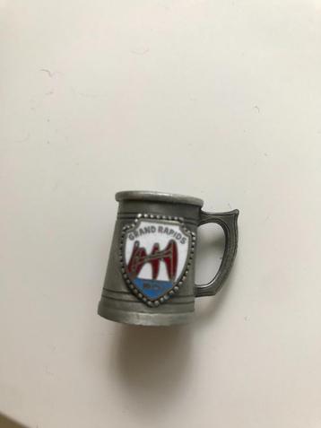 Bierpulletje Grand Rapids VS IZGS! tinnen beschikbaar voor biedingen