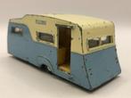 Dinky Toys 188 Four-Berth Caravan wit+blauw -GOED- M21, Gebruikt, Auto, Dinky Toys, Ophalen of Verzenden