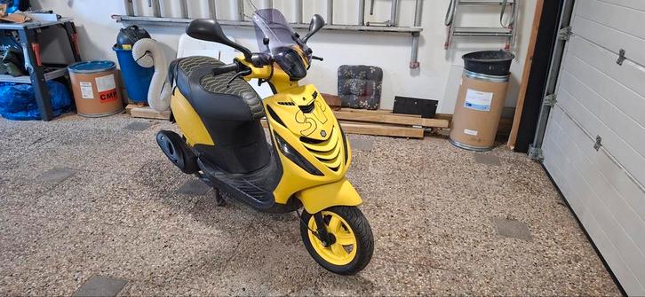 Piaggio Zip50 4t 2010, Fietsen en Brommers, Scooters | Piaggio, Gebruikt, Zip, Benzine, Ophalen