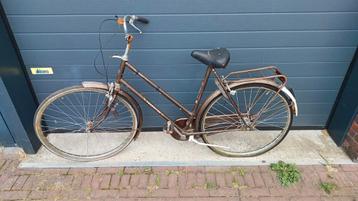 fiets  beschikbaar voor biedingen
