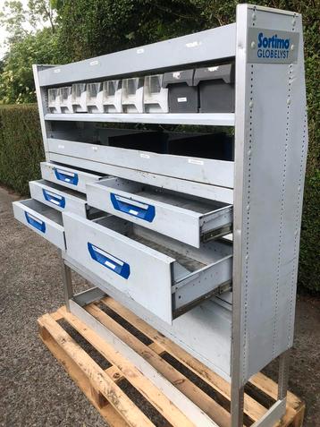 Mooie auto kast beschikbaar voor biedingen
