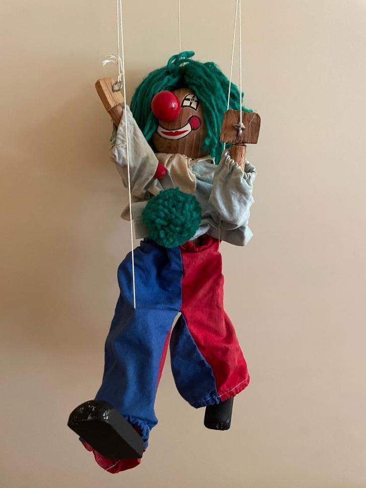 Marionet Clowntje met groen haar 34 cm., Verzamelen, Poppen, Gebruikt, Overige typen, Verzenden