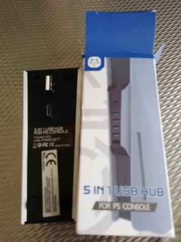 PS5 USB Hub - 5 in 1 - Nieuw beschikbaar voor biedingen