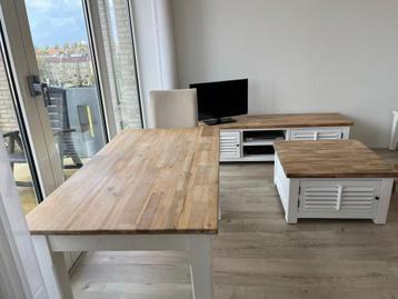 Complete Riviera Maison Inboedel inclusief bank beschikbaar voor biedingen