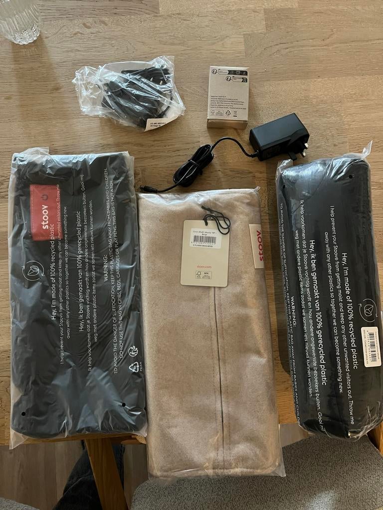 Ploov wollen kussen beige 45x45 - Nieuw!, Huis en Inrichting, Woonaccessoires | Kussens, Ophalen of Verzenden, Nieuw, Beige, Vierkant