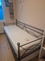 Opklapbed 140x200 met zo goed als nieuwe matrassen, Tweepersoons, Zo goed als nieuw, Metaal, 140 cm