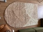 Vloerkleed kwantum, half rond 2,35x1,60, Huis en Inrichting, Ophalen, Crème, 150 tot 200 cm, 200 cm of meer