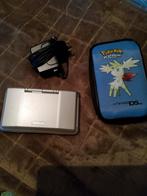 Nintendo DS met hoesje en oplader, Spelcomputers en Games, Spelcomputers | Nintendo DS, Ophalen, Gebruikt, Zilver, DS Lite