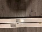 Ikea wandplanken, 2x nieuw 100 x 12 x 6 cm, Doe-het-zelf en Verbouw, Plinten en Afwerking, Ophalen, Zo goed als nieuw, Mdf, Plinten