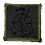 Borstembleem 11 (NL) MECHBAT SFOR 3, Ophalen of Verzenden, Landmacht, Nederland, Embleem of Badge