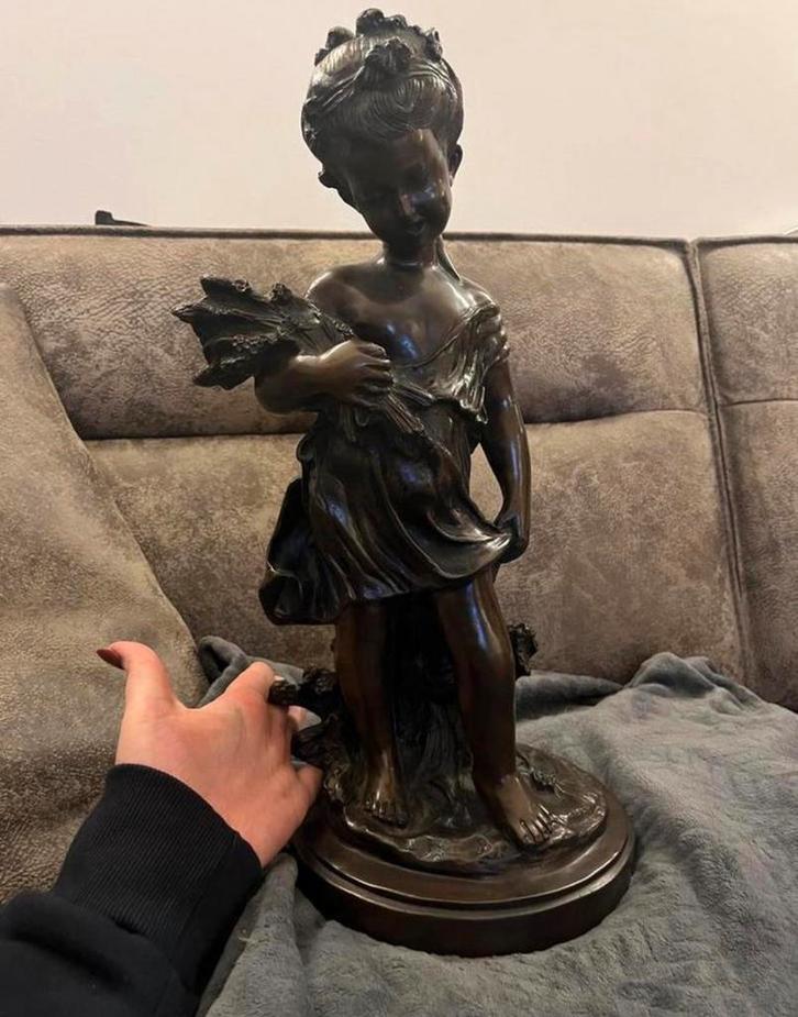 Bronzen beeld meisje met korenaren - Gesigneerd, Antiek en Kunst, Kunst | Beelden en Houtsnijwerken, Ophalen