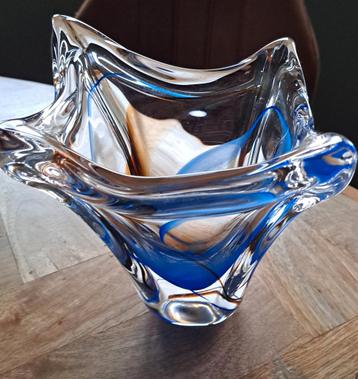 Mooie Max Verboeket Maastricht Vaas beschikbaar voor biedingen