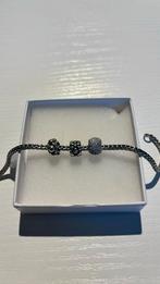 Pandora zilveren bedels besjes drie stuks (IZGS), Ophalen of Verzenden, Zo goed als nieuw, Trollbeads, 1 bedel
