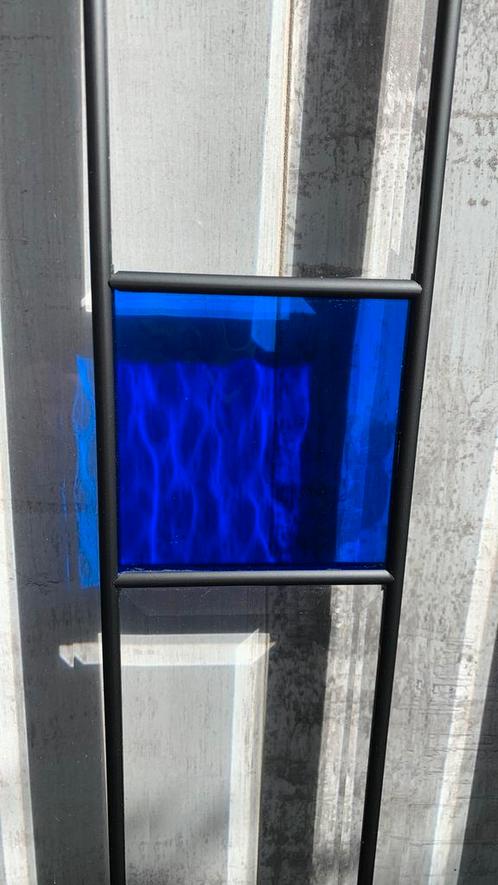 Inkijkwerend glas in lood/zink. 5 azuurblauwe vlakken., Huis en Inrichting, Woonaccessoires | Overige, Nieuw, Verzenden