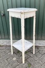 Brocante wit houten plantentafeltje - bijzettafeltje, Antiek en Kunst, Curiosa en Brocante, Ophalen of Verzenden