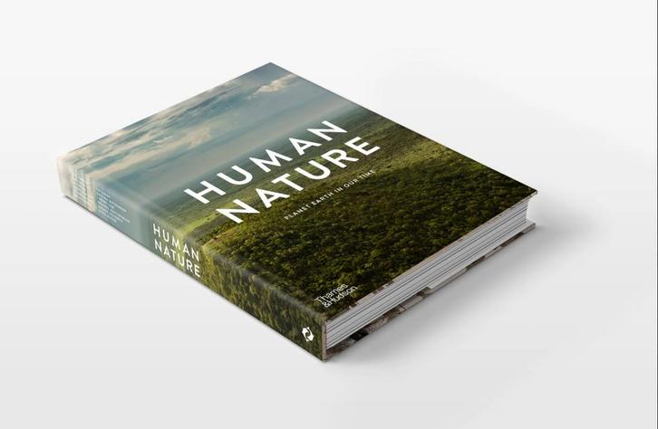 Hardcover boek ‘HUMAN NATURE - Planeet Aarde in onze tijd’, Boeken, Natuur, Nieuw, Natuur algemeen, Ophalen of Verzenden