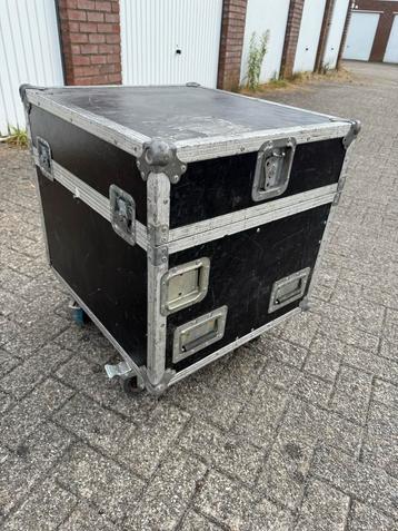 Flightcase op Wielen - Audio Apparatuur beschikbaar voor biedingen