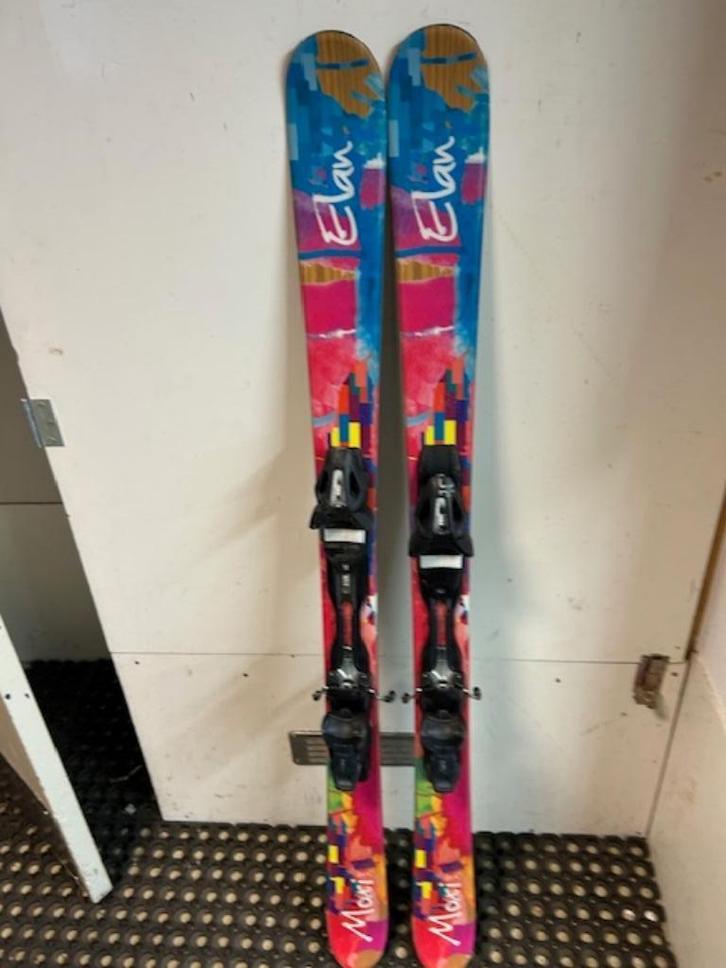 Elan Moxi Junior Freestyle Carveski's lengte 145 cm gebruikt, Sport en Fitness, Skiën en Langlaufen, Gebruikt, Ski's, Skiën, Overige merken