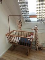 ** Oude vintage wieg, hout met stang voor hemeltje, Ophalen, Gebruikt, Wieg
