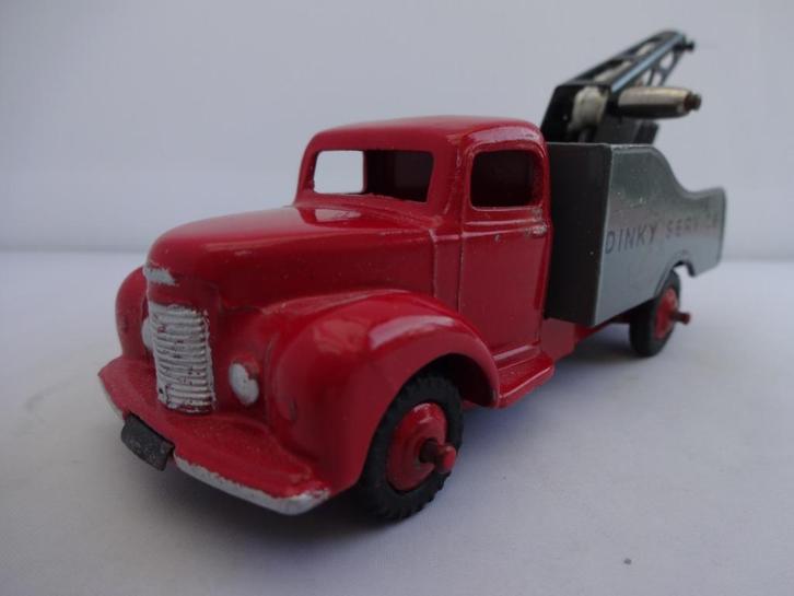 Commer Braking Truck rood/Grijs nr: 430 van Dinky Toys 1/48, Hobby en Vrije tijd, Modelauto's | 1:50, Zo goed als nieuw, Bus of Vrachtwagen