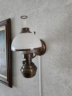 Vintage Wandlamp met Glazen Kap, Ophalen of Verzenden, Gebruikt, Glas, Vintage