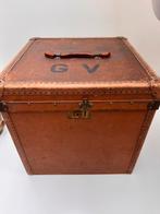Brocante vierkante leren reiskoffer 50 cm, Antiek en Kunst, Ophalen