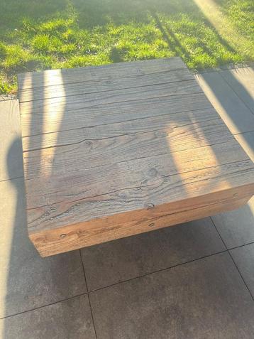 Salontafel voor bij tuinlounge beschikbaar voor biedingen