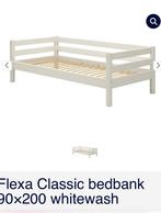 Flexa classic bed/ whitewash (evt met bijpassende kast), Ophalen of Verzenden, Zo goed als nieuw, Hoogslaper