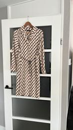 MarcCain doorknoopjurk nieuw mt 5, Kleding | Dames, Jurken, Beige, Maat 42/44 (L), Nieuw, Ophalen of Verzenden