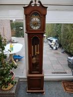 Staande klok loopt en slaat goed, Ophalen of Verzenden