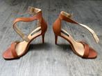 Hoge bruine sandaletten maat 39, Bruin, Nieuw, Ophalen of Verzenden, Schoenen met hoge hakken