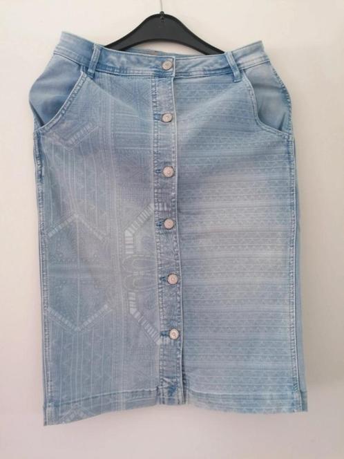 Desigual super leuke  jeans rok Maat S/ OPRUIMING, Kleding | Dames, Rokken, Zo goed als nieuw, Maat 36 (S), Blauw, Knielengte