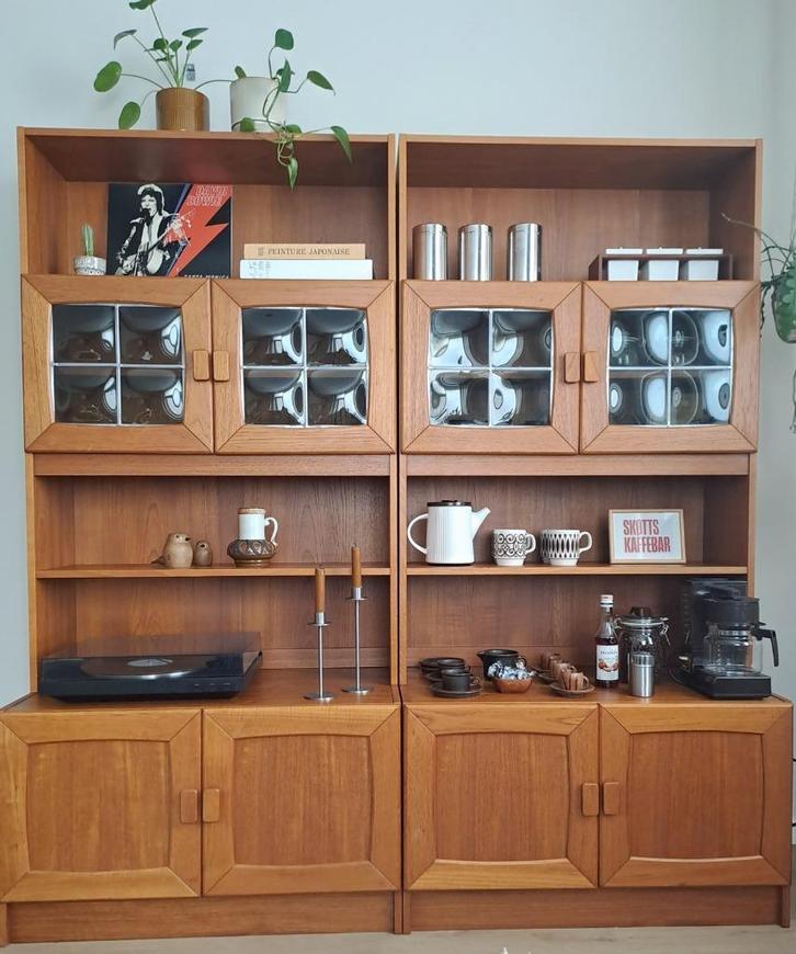 Deens mid-century wandkast/wandmeubel. Vintage, Huis en Inrichting, Kasten | Wandmeubels, Zo goed als nieuw, 150 tot 200 cm, Minder dan 150 cm