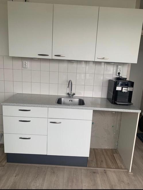 VERKOCHT, Huis en Inrichting, Keuken | Complete keukens, Zo goed als nieuw, Enkelwandige keuken, Wit, Kunststof, Ophalen