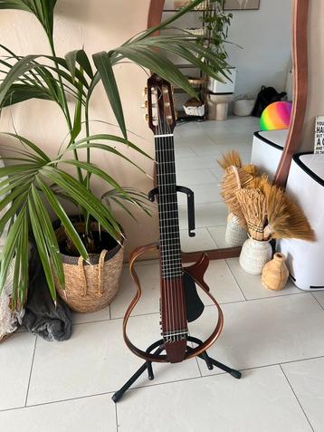 Yamaha SLG200NW Silent Gitaar- stijlvol, stil . beschikbaar voor biedingen
