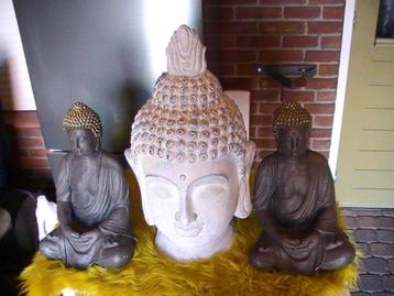 boeddha beschikbaar voor biedingen