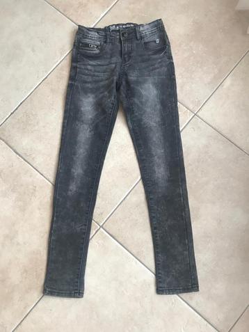 Jill jeans maat 152. beschikbaar voor biedingen