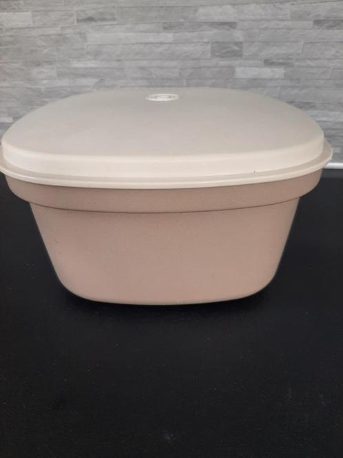 Tupperware serveerwonder/rijststomer met handleiding/recepte, Huis en Inrichting, Keuken | Tupperware, Gebruikt, Schaal, Crème
