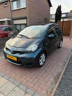 Toyota Aygo 1.0 5DRS 2011 NIEUWE APK, AIRCO, NAVIGATIE!!!, Voorwielaandrijving, Euro 5, Stof, Zwart