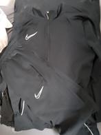 Nike trainingspak maat 146, Kinderen en Baby's, Kinderkleding | Maat 146, Jongen, Gebruikt, Ophalen of Verzenden, Sport- of Zwemkleding