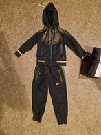 Trainingspak Nike maat 92, Ophalen, Zo goed als nieuw, Sport- of Zwemkleding