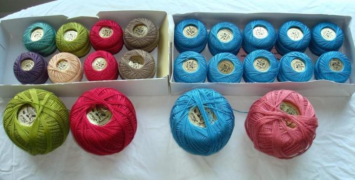 27 bollen handgeverfd Finca perlé garen met stof . 🧵🪡, Hobby en Vrije tijd, Borduren en Borduurmachines, Nieuw, Borduurgaren of Zijde