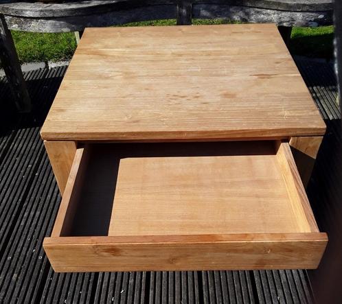 Tafeltje en bloemtafel, Tuin en Terras, Tuintafels, Vierkant, Ophalen of Verzenden