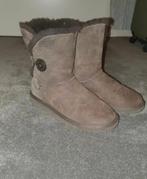 Ugg chocolate bruin maat 38, Kleding | Dames, Schoenen, UGG, Bruin, Lage of Enkellaarzen, Ophalen of Verzenden