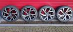 17 inch Bergamo  Polo GTI/R wielen met zomerbanden 215/45R17, Auto-onderdelen, Banden en Velgen, Ophalen, 215 mm, Event, Uniroyal