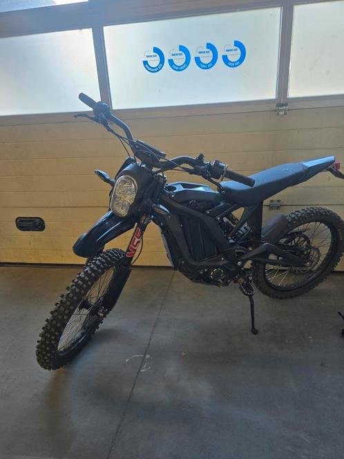 Surron light bee x 2023 met kenteken, Fietsen en Brommers, Brommers | Crossbrommers, Zo goed als nieuw, Overige merken, Ophalen