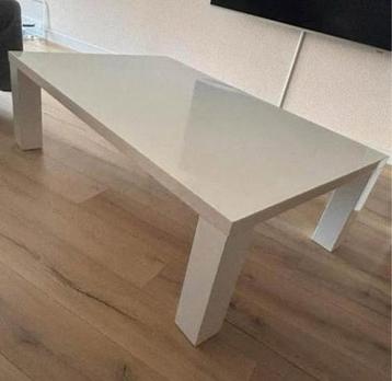 Tafel / salontafel beschikbaar voor biedingen