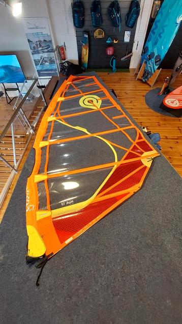 Opruiming! Goya Surfzeil Mark 5.8 | 6.2 | 6.6 | 7.2 beschikbaar voor biedingen