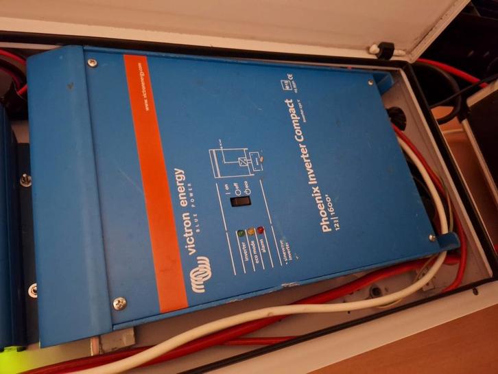 Phoenix Inverter Compact 12/1600, Watersport en Boten, Navigatiemiddelen en Scheepselektronica, Gebruikt, Kabel of Apparatuur