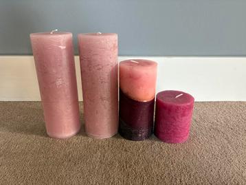 4 Roze kaarsen 8 tot 19 cm hoog beschikbaar voor biedingen